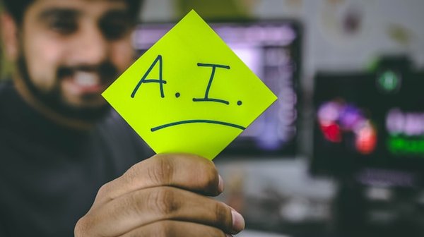 What Are the Benefits of Implementing AI in UK Retail Operations?